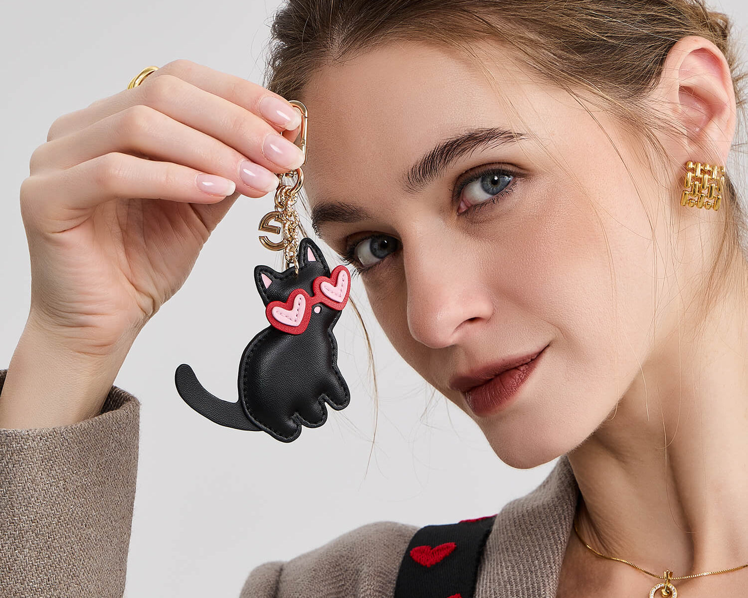 Why Are Phone Case Charms Everywhere in 2026?