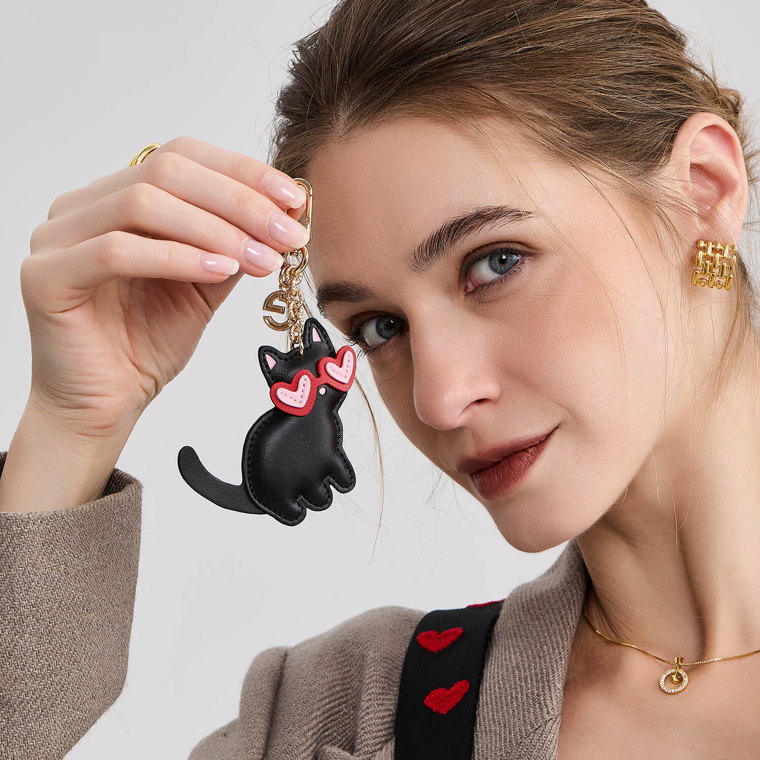 Why Are Phone Case Charms Everywhere in 2026?