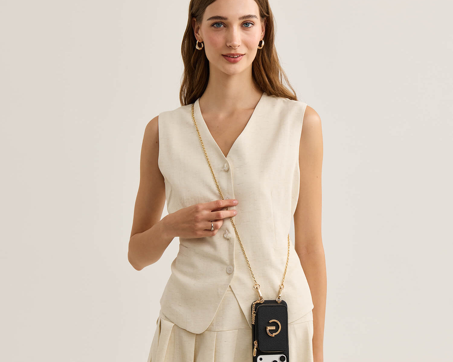 Custype crossbody phone case with magnetic card holder