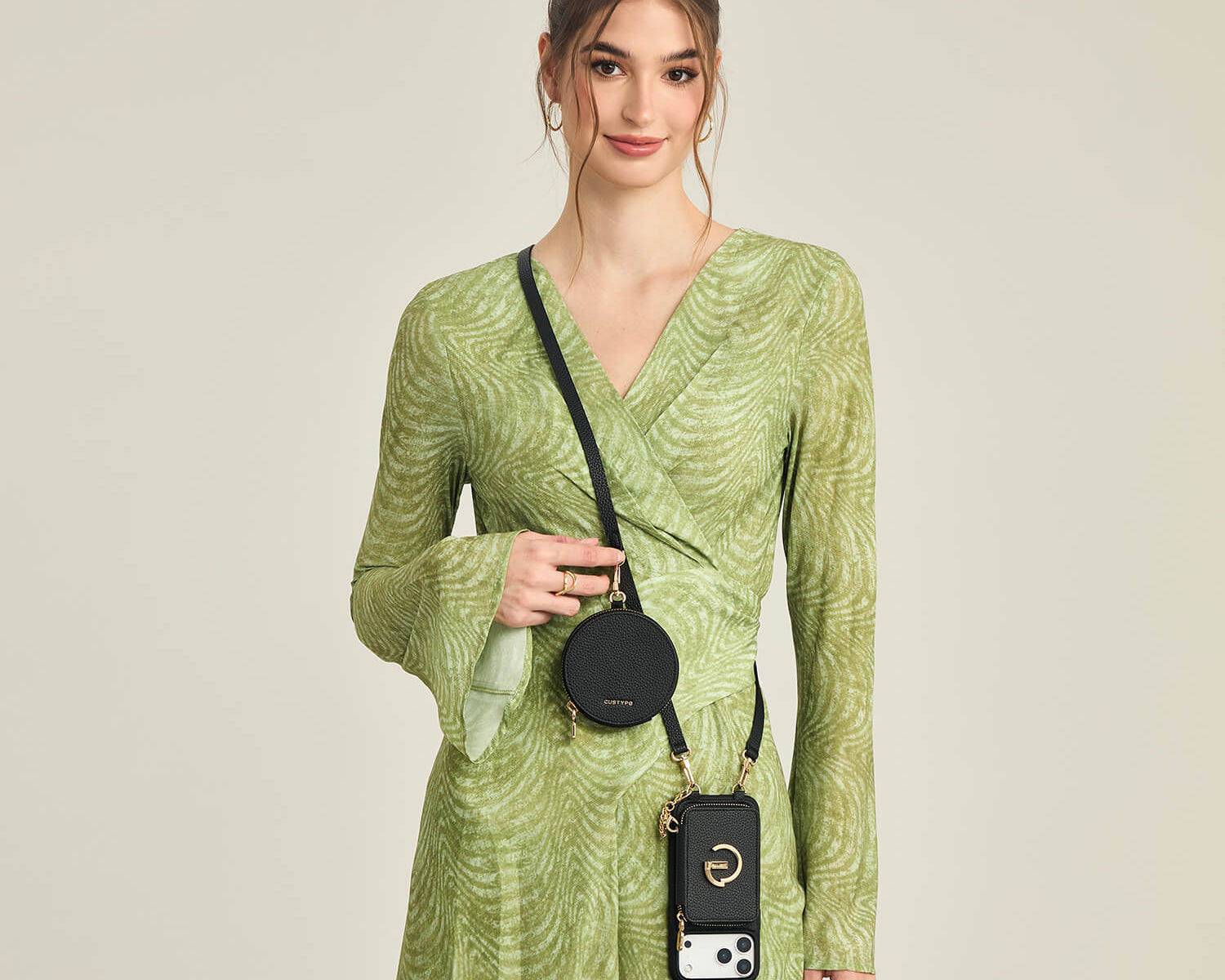 Essential Qualities for Your Samsung's Crossbody Phone Case