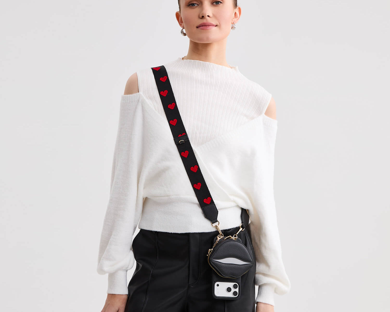 The Ideal Gift: Why Custype's Crossbody Phone Case is Perfect for Everyone