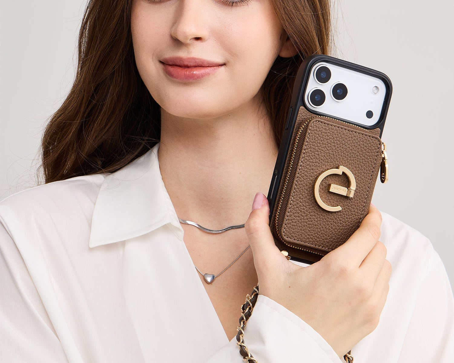 Which Phone Cases with Hand Straps Are Most Ergonomic?