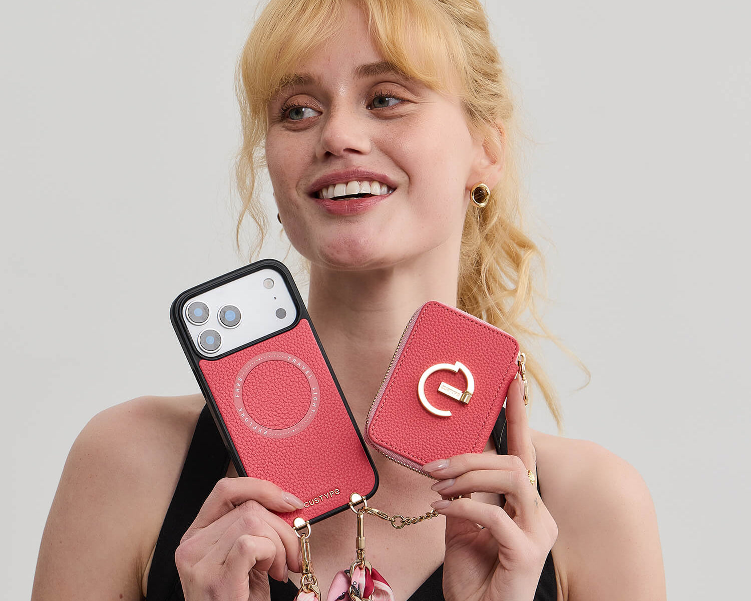 How to choose a cellphone case that's both shockproof and secure for holding cards?
