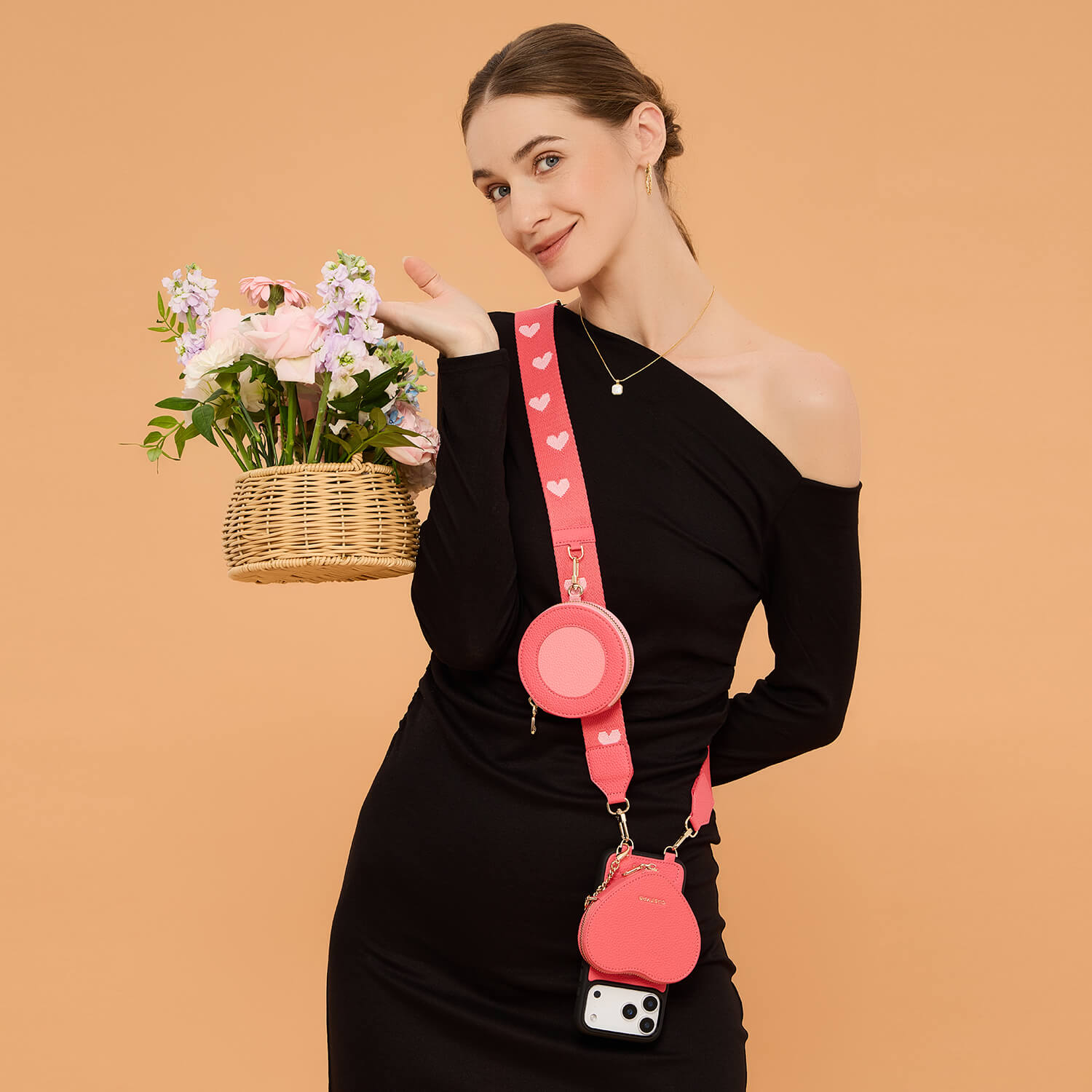 Tired of Boring Cases? Our Top Picks for a Unique iPhone 17 Crossbody Case