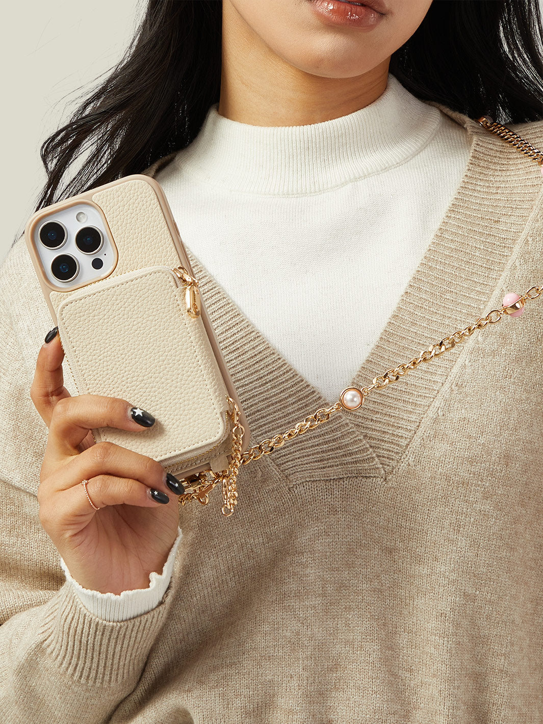 Candy Chain Assembly- Pearl Chain Purse iPhone Case Supporting Magsafe