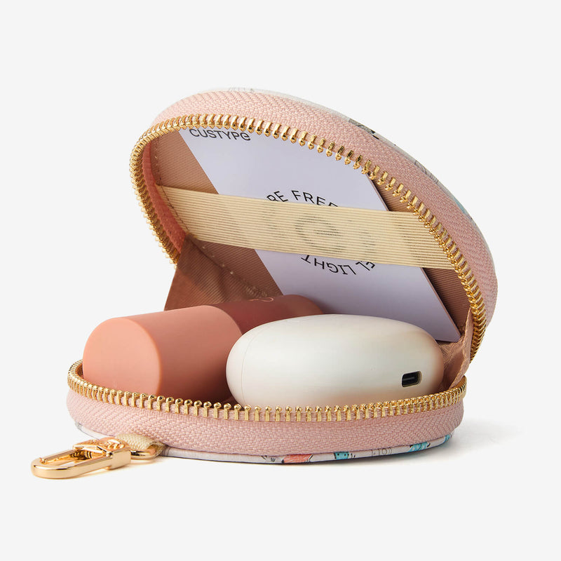 round pouch with zipper
