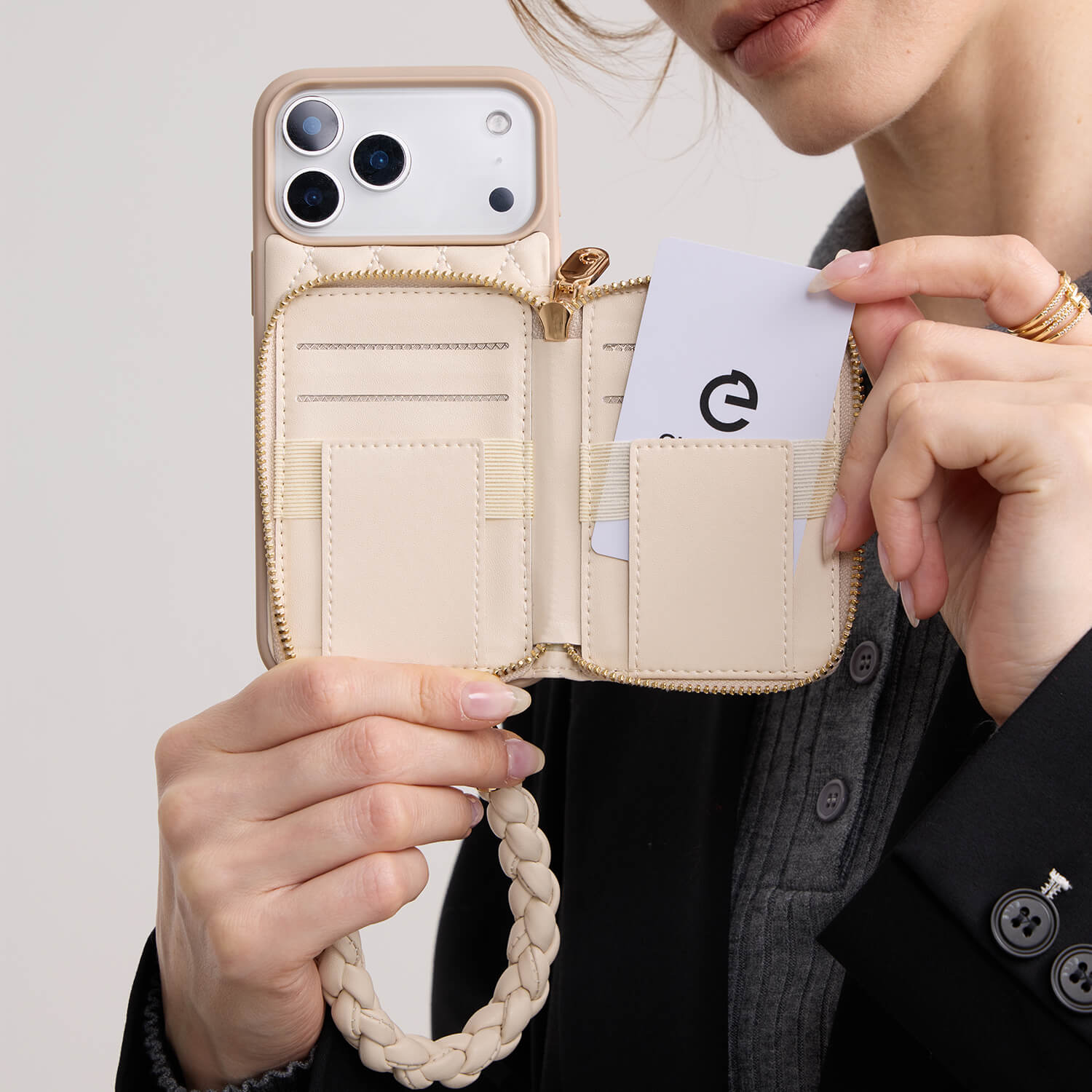 BraidTrend - iPhone用取り外し可能なロープスタイルリストストラップ