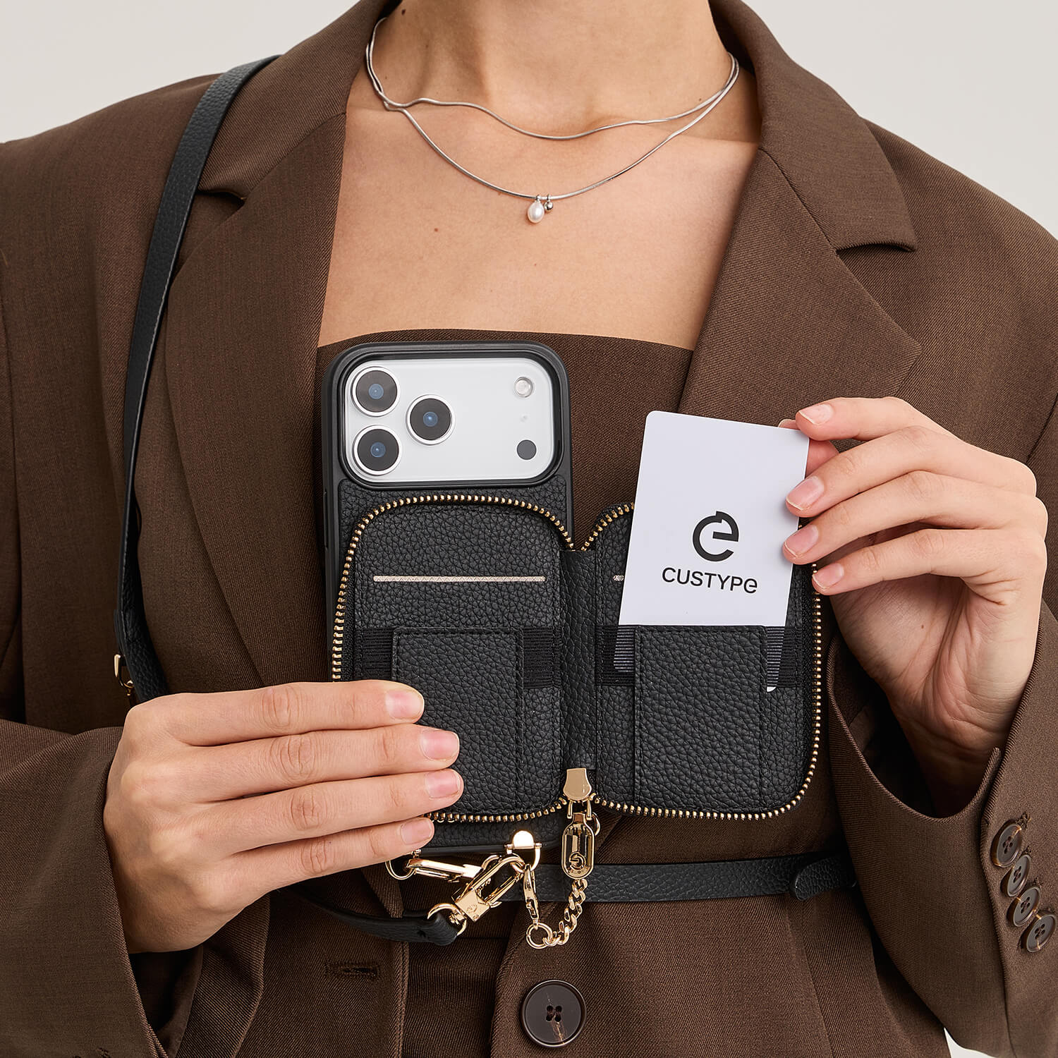 phone case with magnetic wallet