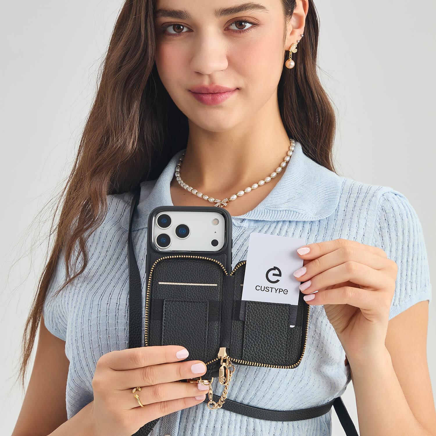 CUSTYPE ウォレット付ワイヤレス充電電話ケース iPhone16pro CUSTYPE ウォレット付ワイヤレス充電電話ケース iPhone16pro