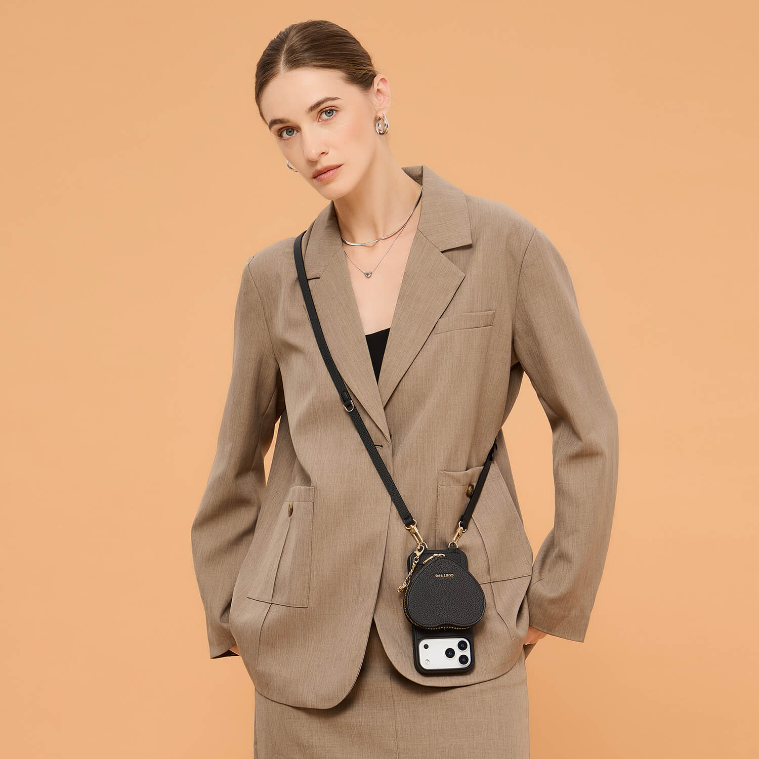 Custype iPhone 16シリーズケース