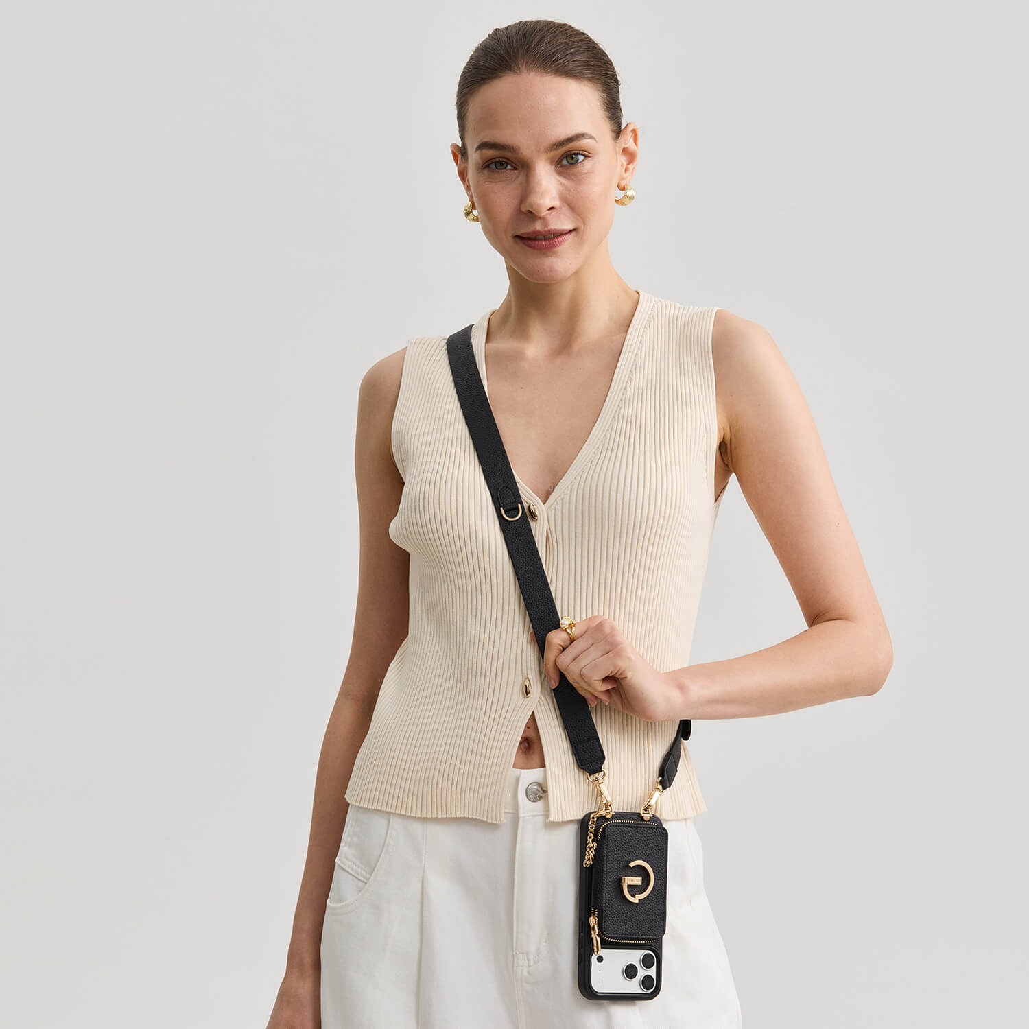 detachable_wallet_phone_case_with_wide_strap_black_0b1c6bfb-3742-47a6-9e2c-774b4a3c5a11.jpg