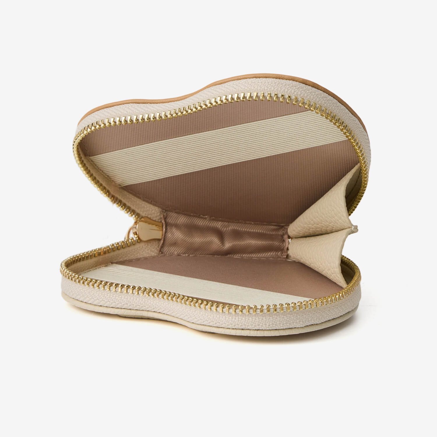heart_shape_pouch_with_magnet_beige_brown_2.jpg