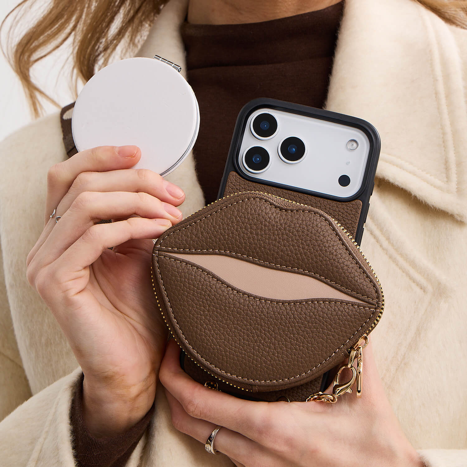 ルトリー・キス ― マグネット式リップポーチ付き iPhone クロスボディケース