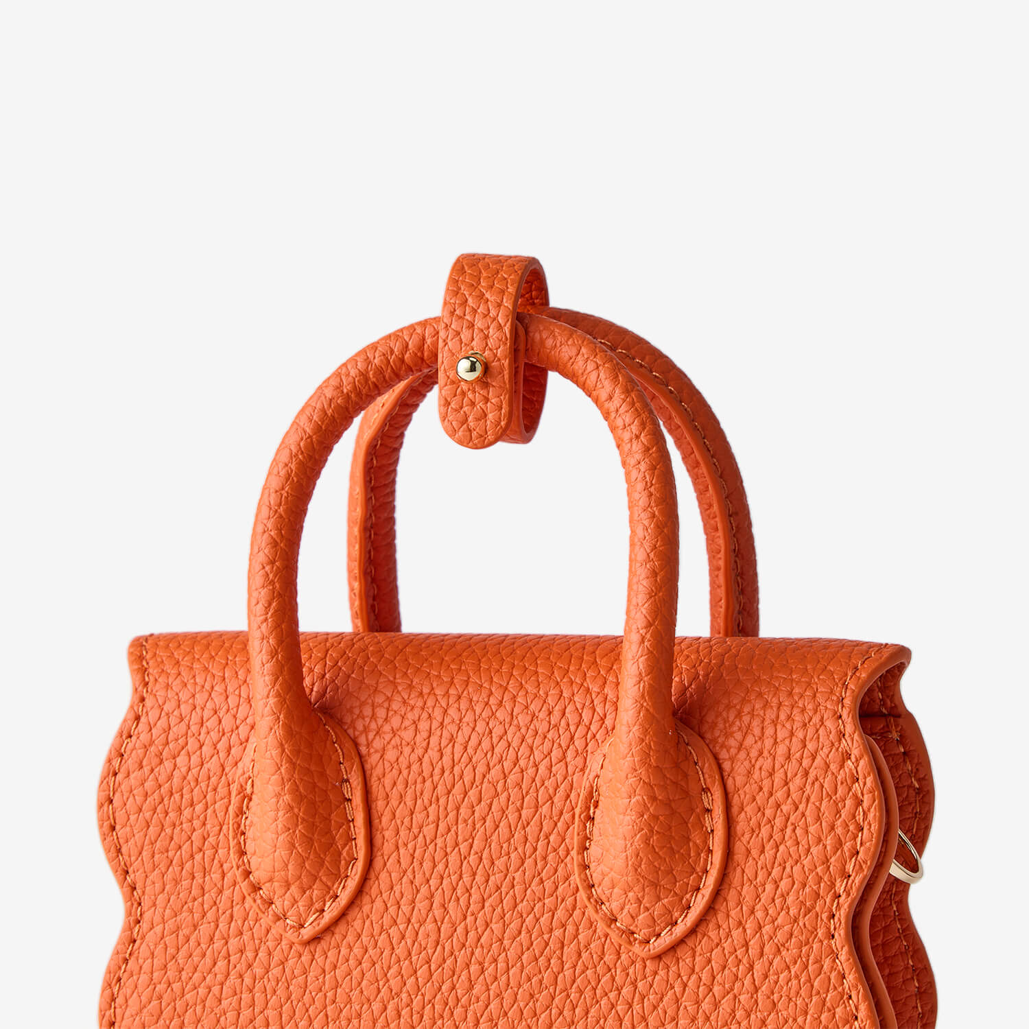 チェーン付きミニクロスボディバッグ