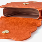 チェーン付きミニクロスボディバッグ