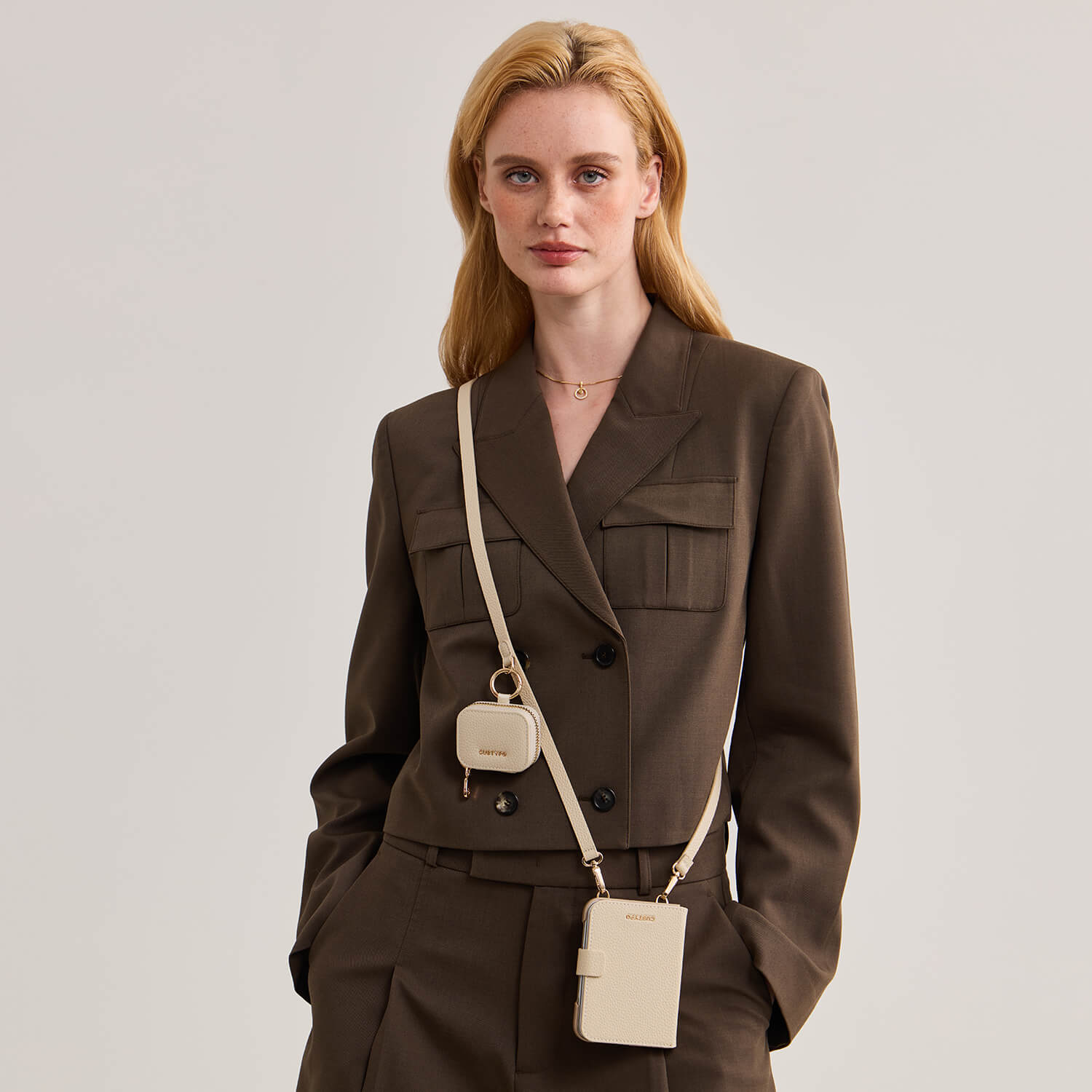 original_design_set_iphone_duo_crossbody_case_with_airpods_pouch_beige_3.jpg