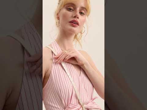 クロコダイルデザインセット - 取り外し可能なワイヤレス充電クロスボディEスタンドウォレット電話ケースラウンドポーチセット