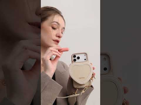 iPhone 17 Pro用レザーバイカラーハートケース – シックで完璧にマッチ