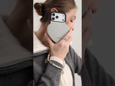 アリュールチェーンシリーズ - ハートポーチとチェーンストラップ付きiPhoneケース
