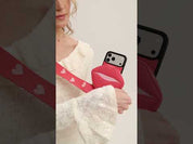 ルトリー・キス ― マグネット式リップポーチ付き iPhone クロスボディケース