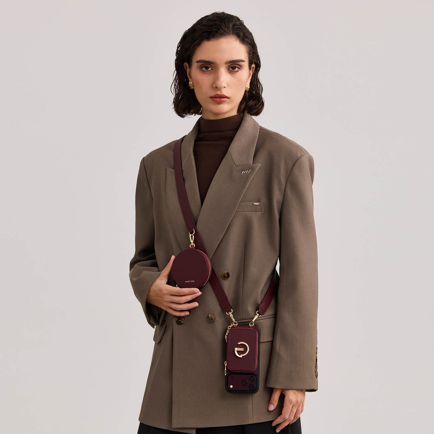 roam_kit_wallet_phone_case_with_wide_crossbody_strap_burgundy_1_1aa1c4e2-4e7e-444c-8620-12db5da373bb.jpg