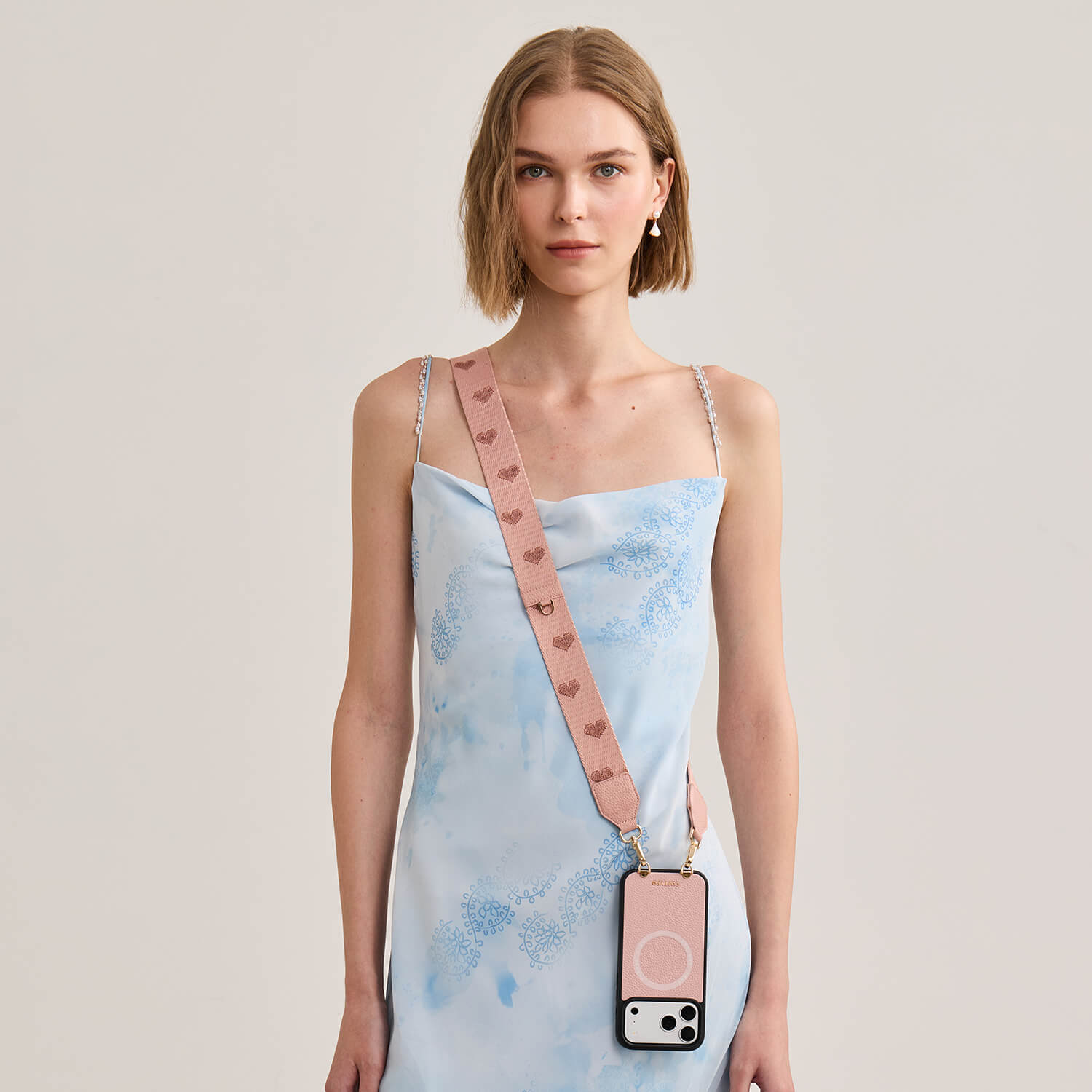 sleek_design_kit_webbing_crossbody_magnetic_phone_case_light_pink_2.jpg