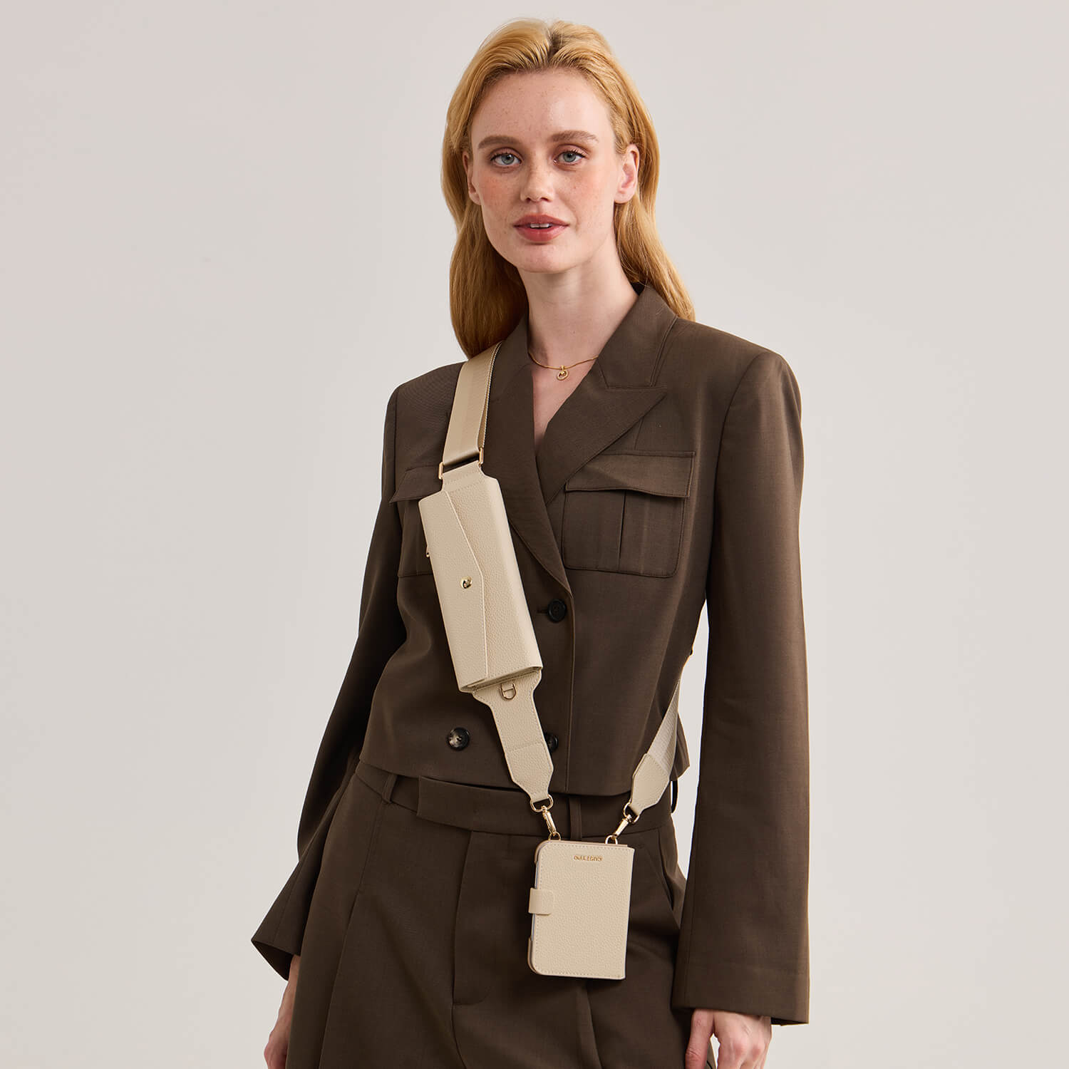 utility_series_iphone_duo_case_with_magsafe_utility_strap_beige_2.jpg