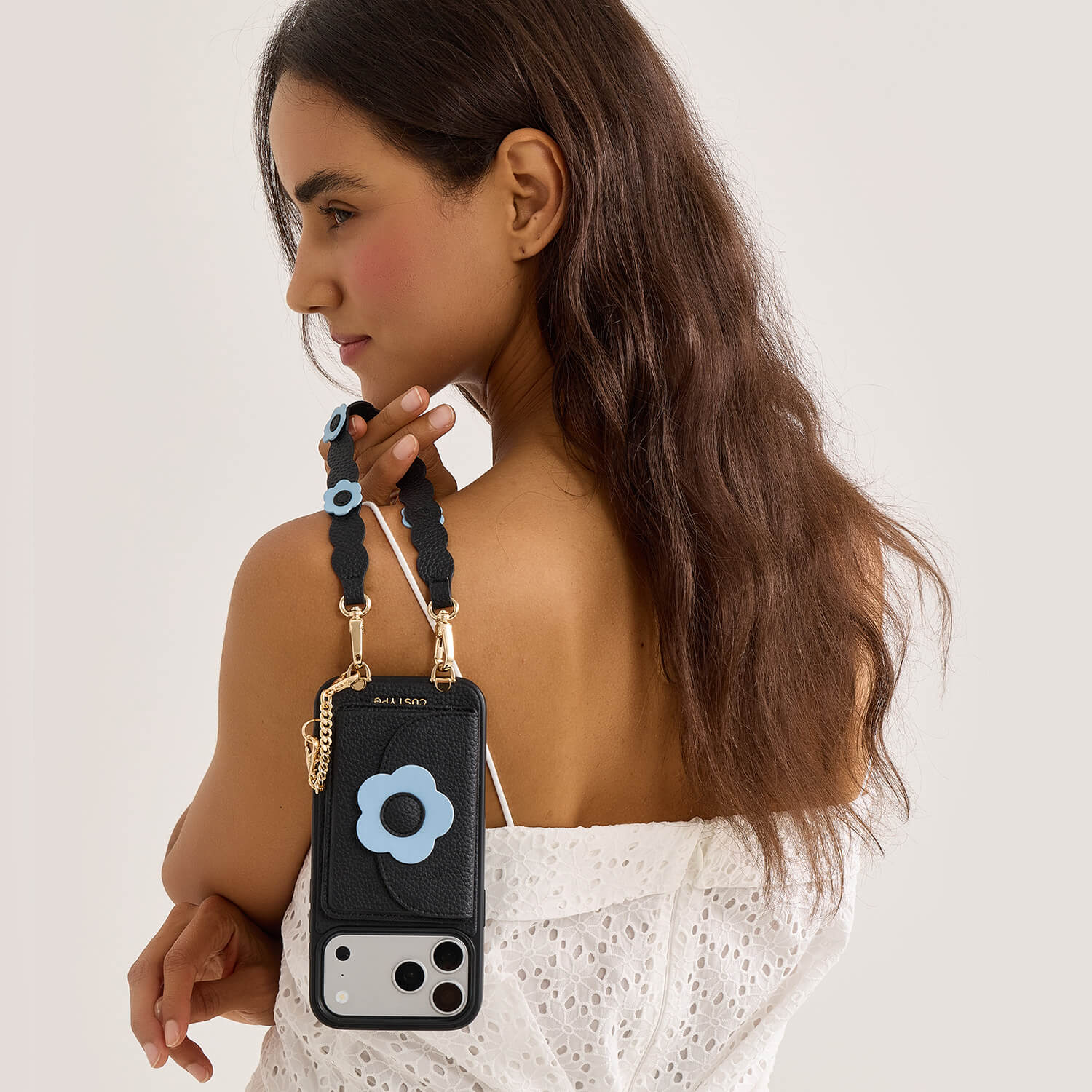 wristlet_phone_case_with_slim_wallet_and_raise_flower_strap_black_1.jpg